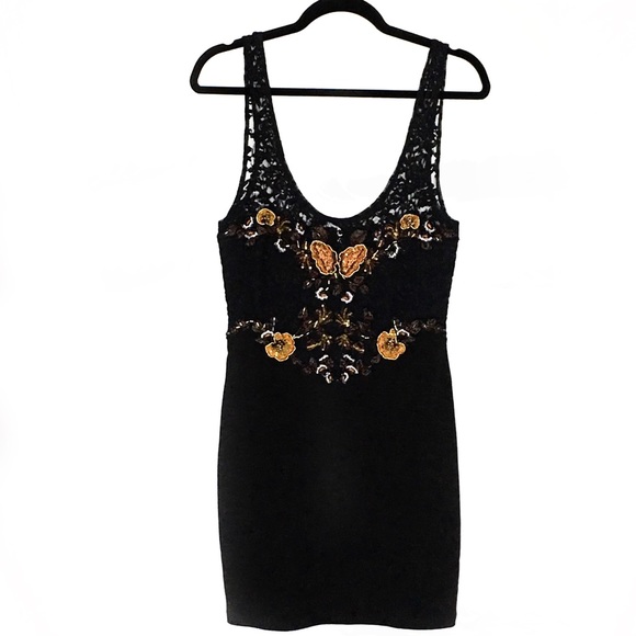 Free People Dresses & Skirts - 💚2/$18 *NWOT* FP Floral Lace Bodycon Dress
